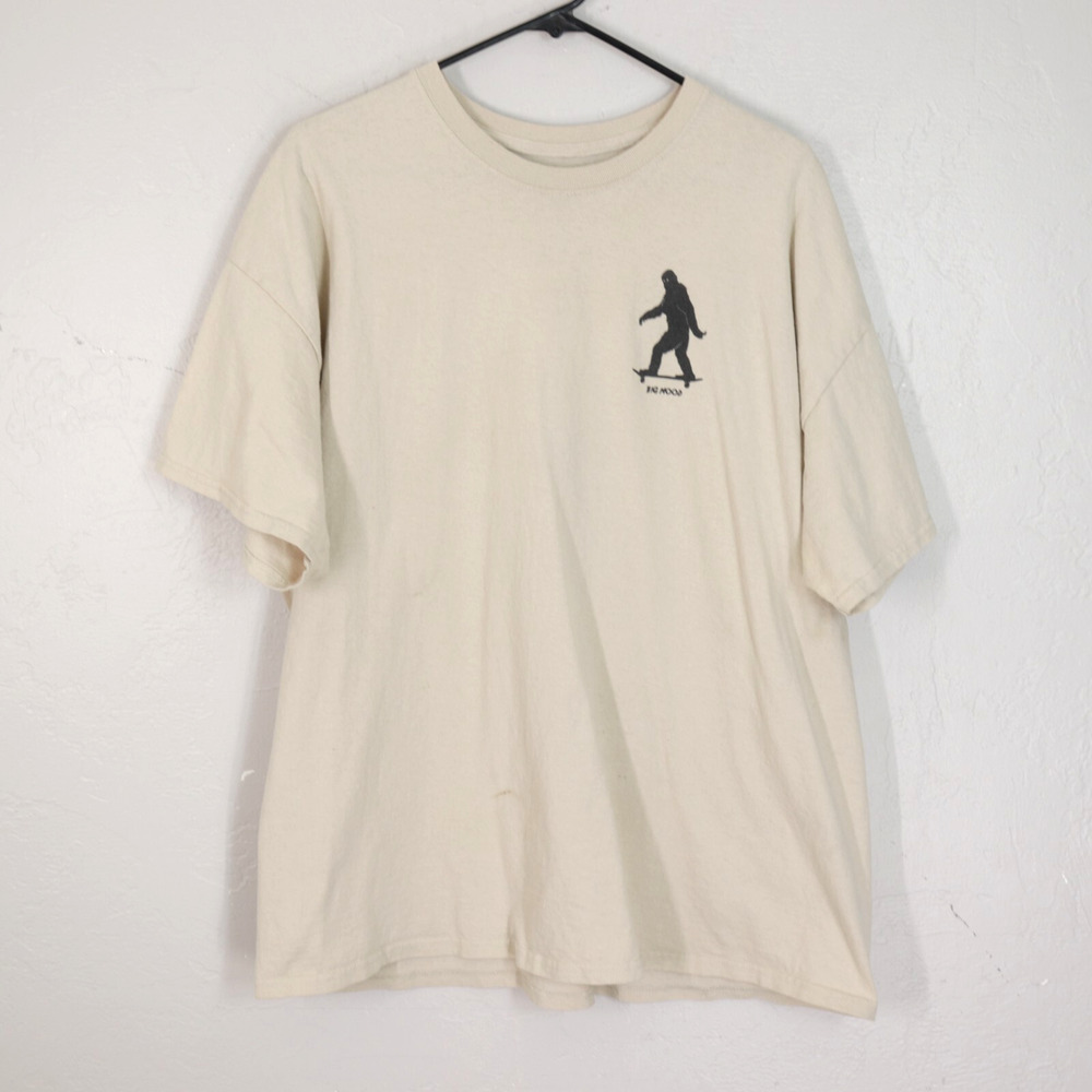 Big Mood Sasquatch Big Foot Tshirt Mens XXL Ivory Cotton Short Sleeve